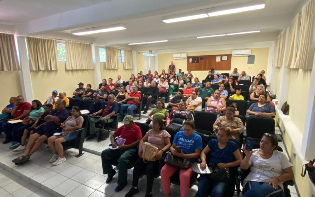 Reunión de padres de familia de aspirantes a ingresar a la Universidad Antonio Narro